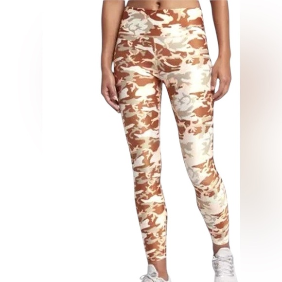 Nike Dri-Fit Phantom Desert Camo Activewear High-Rise Leggings Size Medium - Picture 1 of 6